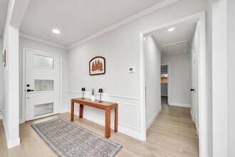 10003 Briarwild Ln in Houston, TX - Building Photo - Building Photo