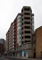 20 Collier St in Toronto, ON - Building Photo