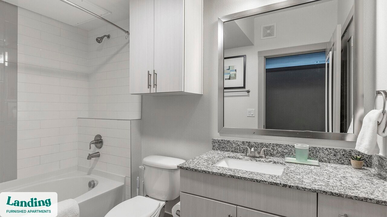 3383 Cedarplaza Ln in Dallas, TX - Building Photo