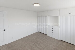 2011 E Desmet Ave in Spokane, WA - Building Photo