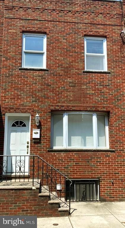 property at 2232 S Bancroft St