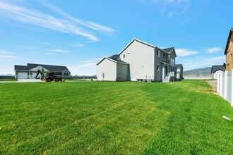 49 E Craner Peak Dr in Eagle Mountain, UT - Building Photo - Building Photo