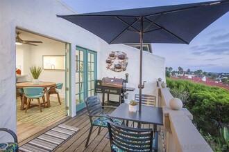 348 Paseo Pacifica, Unit 72 in Encinitas, CA - Building Photo - Building Photo