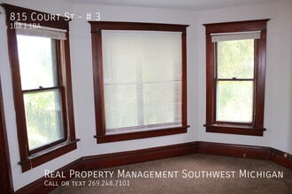 815 Court St in St. Joseph, MI - Building Photo - Building Photo