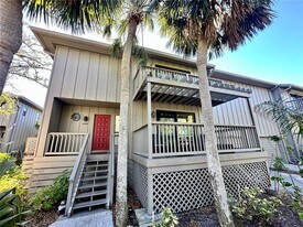 1445 Landings Cir in Sarasota, FL - Building Photo