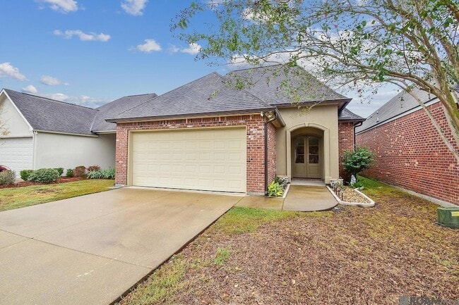 property at 7916 Seville Ct