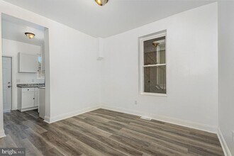 1621 Berryhill St in Harrisburg, PA - Building Photo - Building Photo