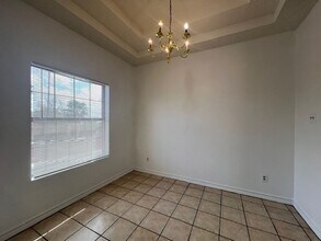 1419 E Gustavus St in Laredo, TX - Building Photo - Building Photo