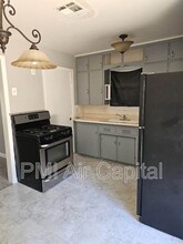 812 N Estelle St in Wichita, KS - Building Photo - Building Photo