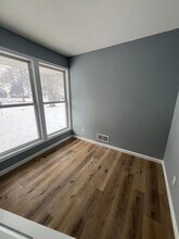 207 Lake St in Oakford, IL - Building Photo - Building Photo