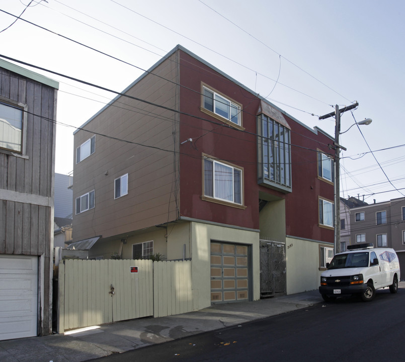 2195 Cayuga Ave in San Francisco, CA - Building Photo