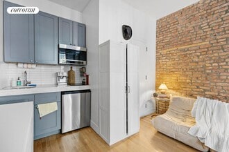 39 St Pauls Pl in Brooklyn, NY - Building Photo - Building Photo
