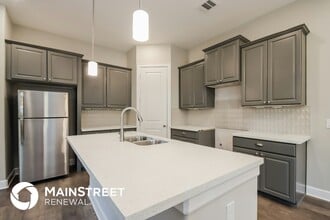 5102 Royal Heath Dr in Houston, TX - Building Photo - Building Photo