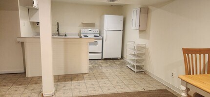 702 Plum St SW, Unit 1 in Vienna, VA - Building Photo - Building Photo