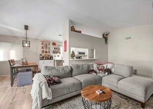 29827 Camino Cristal in Menifee, CA - Foto de edificio - Building Photo