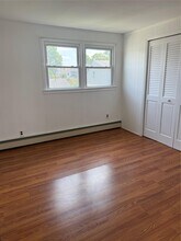 28 Lenox Ave in Westbury, NY - Building Photo - Building Photo