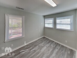 807 Edgerton Dr in Charlotte, NC - Building Photo - Building Photo