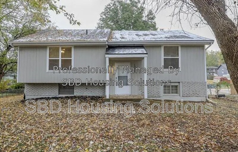 10325 Smalley Ave in Kansas City, MO - Building Photo