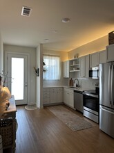 600 E Trinity Ln, Unit 206 in Nashville, TN - Foto de edificio - Building Photo
