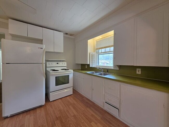 432 Jackson Park Rd