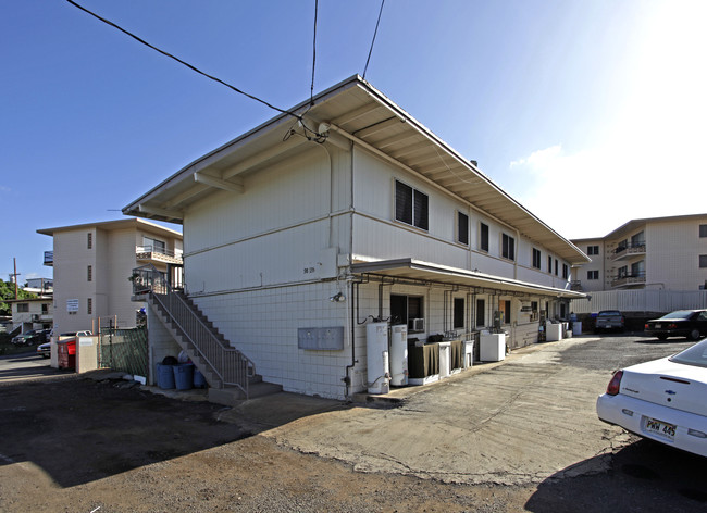 98-135 Kanuku St in Aiea, HI - Building Photo - Building Photo