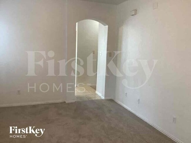 10212 Franklin Dr in Providence Village, TX - Building Photo - Building Photo