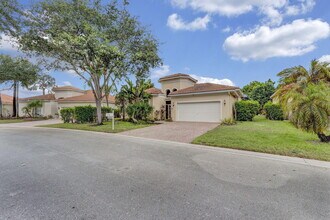8345 Pine Ln in Royal Palm Beach, FL - Building Photo - Building Photo