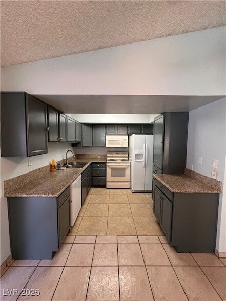 8433 Lomack Ct in Las Vegas, NV - Building Photo - Building Photo