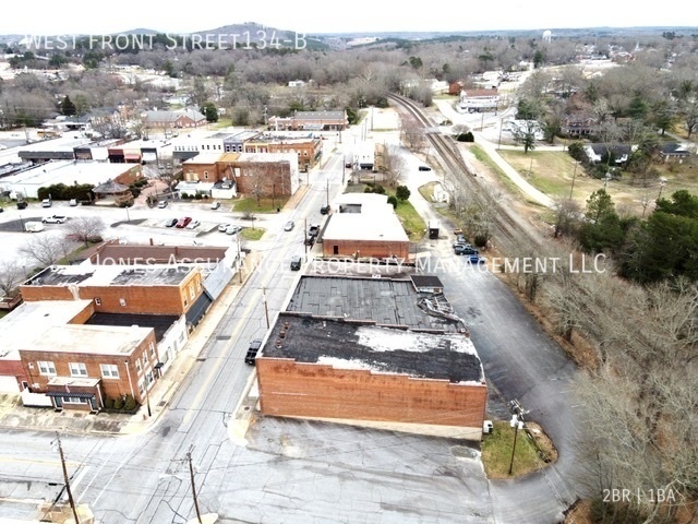 134 W Front St in Liberty, SC - Building Photo - Building Photo