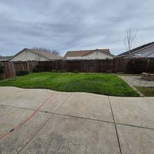 4625 Chamberlin Cir in Elk Grove, CA - Building Photo - Building Photo