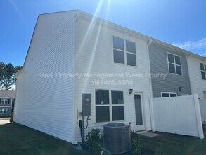 8539 Beckett Chase Wy in Raleigh, NC - Building Photo - Building Photo