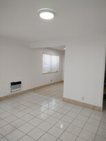 716 NE 6th St, Unit #1