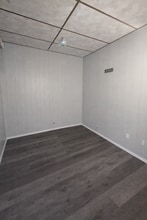 24-26-26 Milton Ave, Unit 3 Bedroom Apartment Newly Renovated in Amsterdam, NY - Building Photo - Building Photo