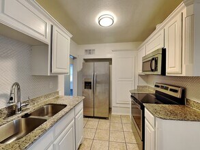 2911 Ryan Ave in Fort Worth, TX - Building Photo - Building Photo