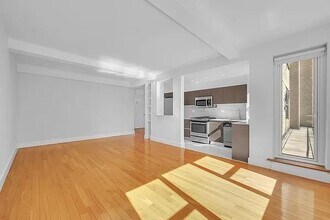 20 Park Ave in New York, NY - Building Photo - Building Photo