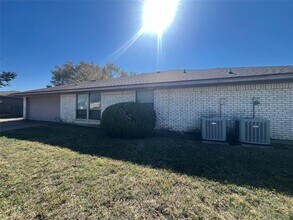 6401 San Juan Ave in Fort Worth, TX - Building Photo - Building Photo