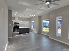 12 S Xanthia St in Alton, TX - Building Photo - Building Photo