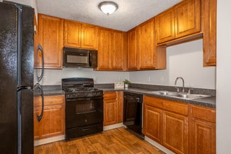 Carriage Lane in Galloway, OH - Building Photo - Interior Photo