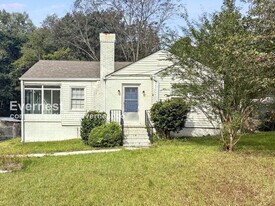 444 Plaza Dr in Birmingham, AL - Building Photo