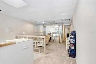3145 Lake Ellen Dr in Tampa, FL - Building Photo - Building Photo