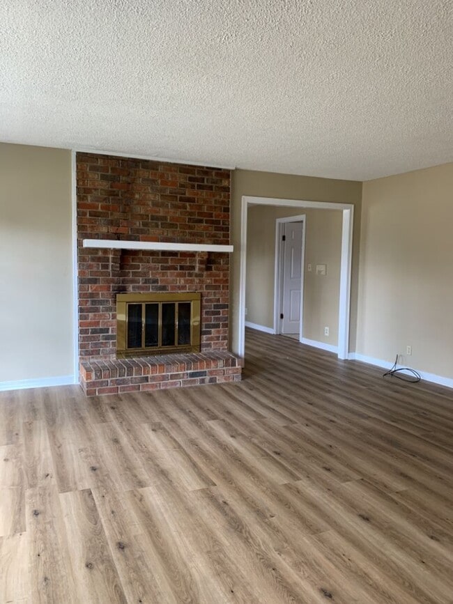 2224 Bower Dr in Florence, AL - Building Photo - Building Photo