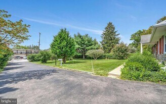 11 S Providence Rd in Media, PA - Building Photo