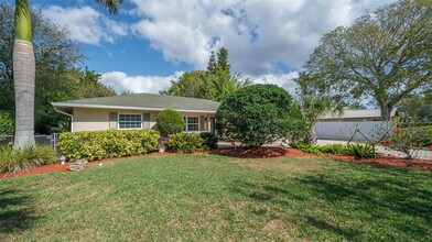 1949 Grove St in Sarasota, FL - Building Photo - Building Photo