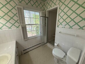 1121 Forest Hills Rd NW in Wilson, NC - Building Photo - Building Photo