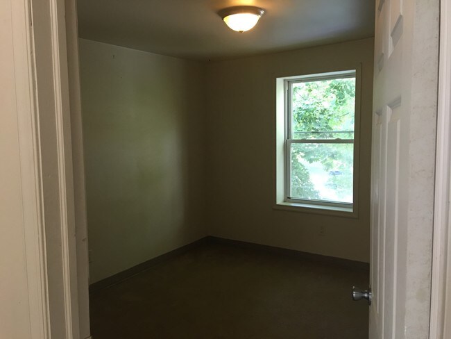 property at 326 E Locust St