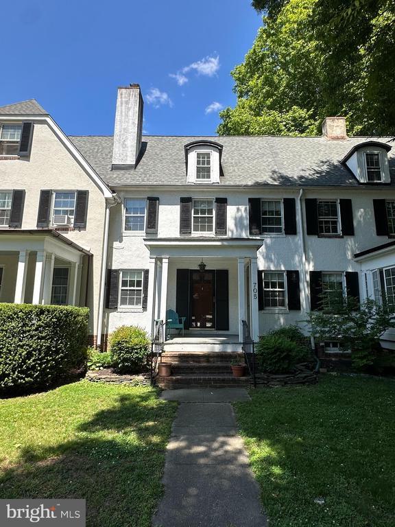 property at 705 Nottingham Rd