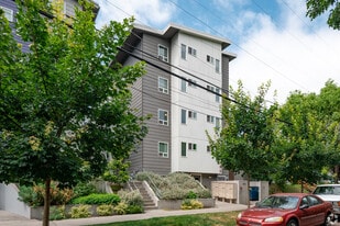 Sophie in Seattle, WA - Building Photo