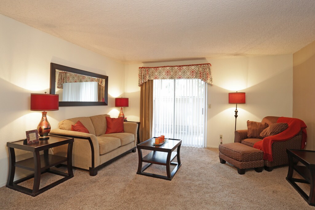 Cedar Commons Apartments in Fresno, CA