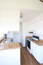 1005 N LBJ Dr in San Marcos, TX - Building Photo - Building Photo
