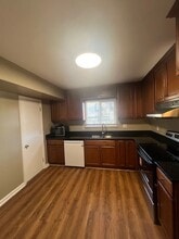 16 Brian Ct in Gaithersburg, MD - Building Photo - Building Photo